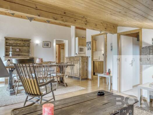 Appartement à vendre 450 000 € 4 pièces 3 chambres 48,5 m² Dernier étage, Étage 3/3 Demi-Quartier 74120