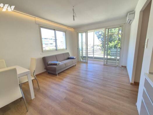 Appartement à vendre 185 000 € 1 pièce 38,6 m² Étage 2/6 Vallauris 06220