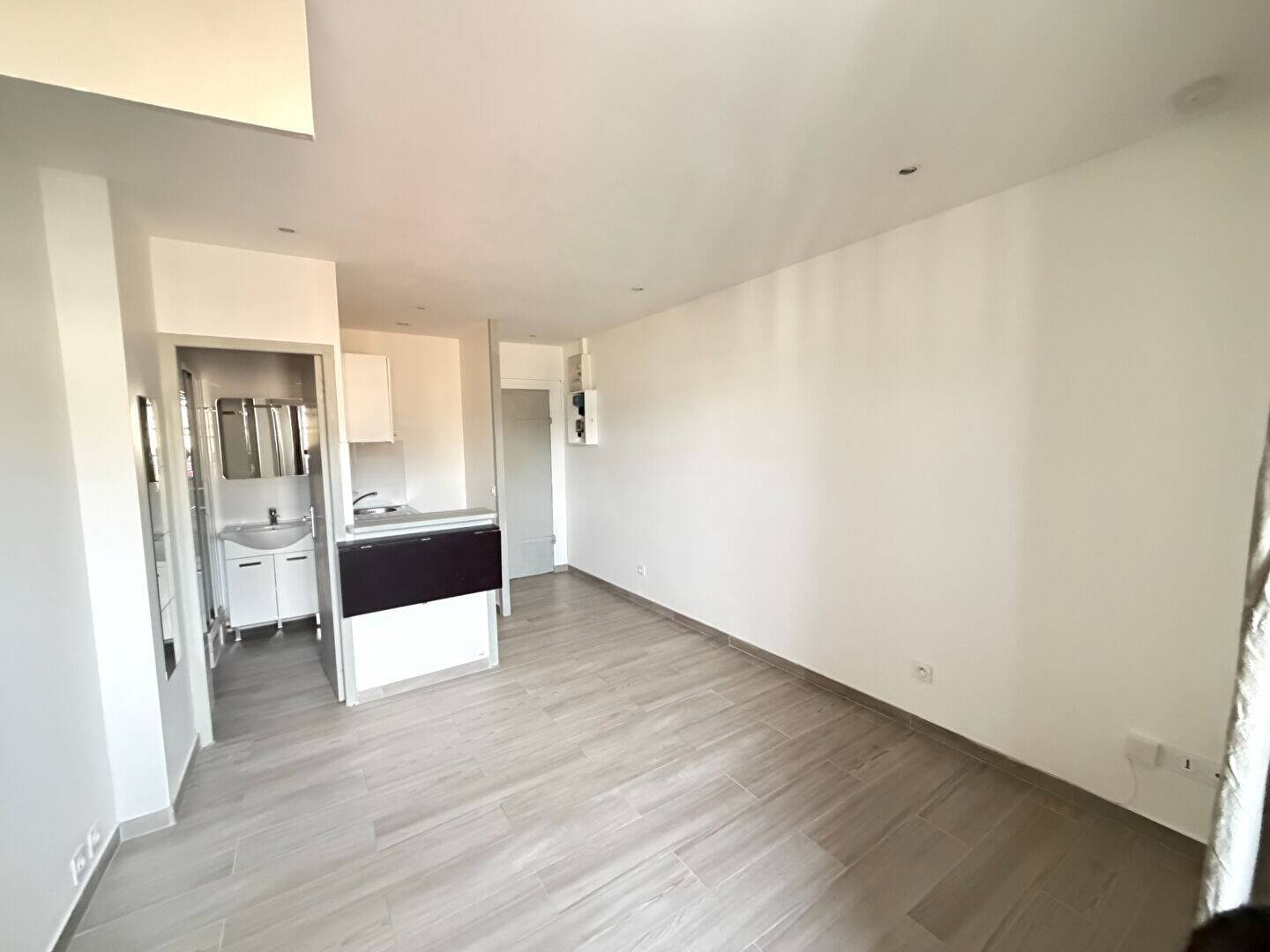 Maison à louer, 18m², VERSAILLES