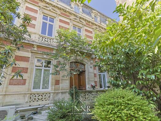 Immeuble à vendre 895 000 € 560 m² Centre Ville Clermont-l'Hérault 34800
