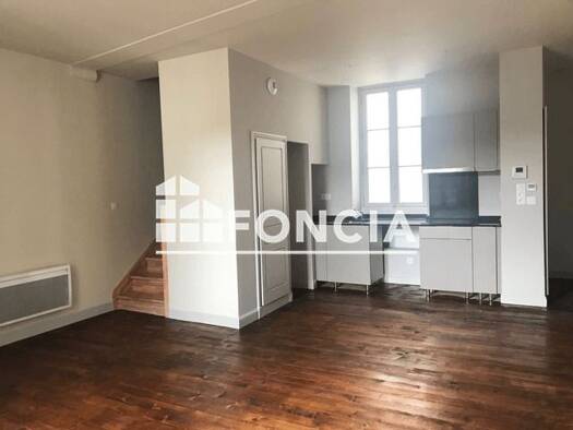 Duplex à louer 674 € 3 pièces 2 chambres 55,24 m² 2ème étage Centre Ville Quimper 29000