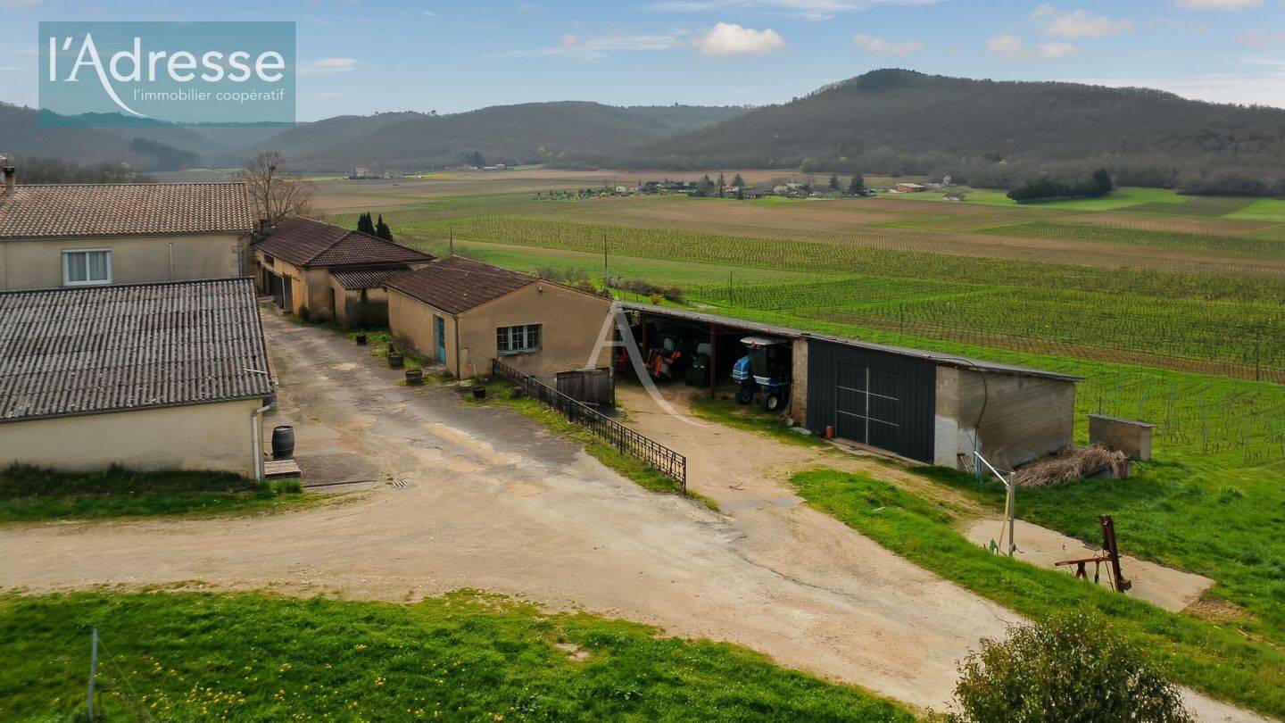 Maison à vendre, 1361m², PUY L'EVEQUE