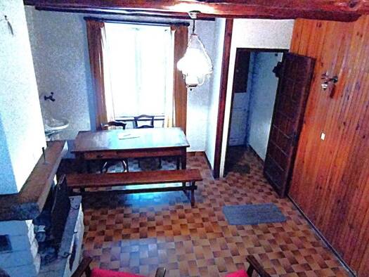 Maison à vendre 31 500 € 5 pièces 4 chambres 79 m² Cunlhat 63590