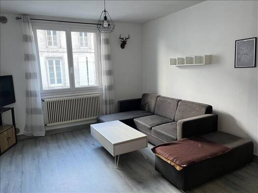 Maison à louer 631 € 2 pièces 1 chambre 47,1 m² Vieil Angoulême-Centre Ville Angoulême 16000