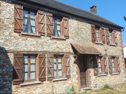 Maison à vendre 240 000 € 3 pièces 3 chambres 120 m² 1 200 m² de terrain Douains 27120