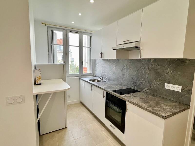 Maison à louer, 40m², PARIS 18E