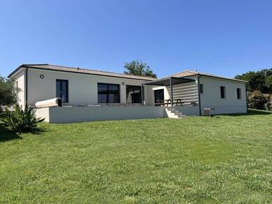 Maison de plain-pied à vendre 452 790 € 7 pièces 5 chambres 150 m² 1 954 m² de terrain St Sever 40500
