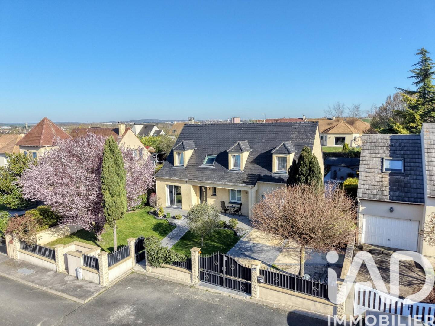 Maison à vendre, 200m², MAREUIL LES MEAUX