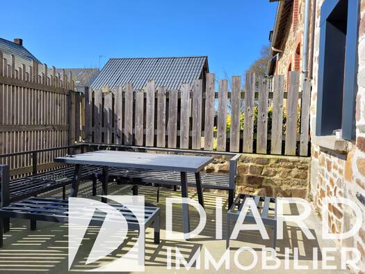 Maison à vendre 172 912 € 3 pièces 2 chambres 74 m² 169 m² de terrain Louvigné-de-Bais 35680