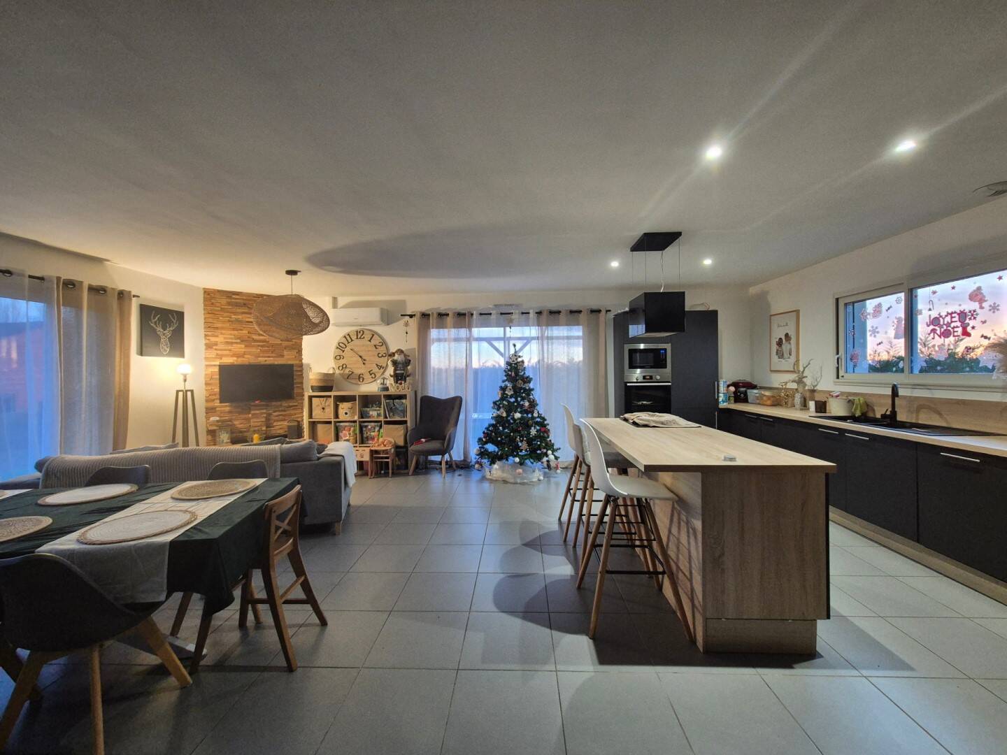 Maison à vendre, 95m², SAINT CYR SUR MENTHON