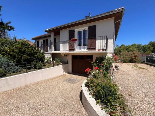 Maison à vendre 169 600 € 4 pièces 3 chambres 165,3 m² 1 199 m² de terrain Chateauneuf Châtellerault 86100
