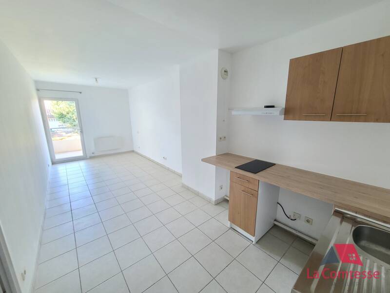 Maison à louer, 24m², MARSEILLE 10E