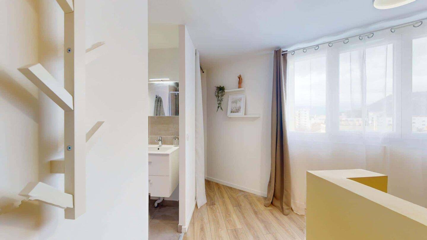 Chambre 1 - Blanchisserie - Colocation — 5