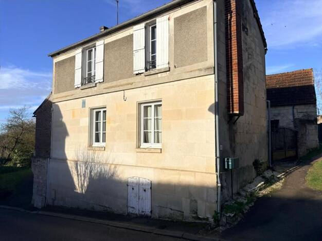 Maison à vendre 189 900 € 3 pièces 2 chambres 79 m² 706 m² de terrain Haramont 02600