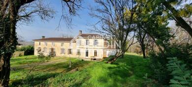 Maison à vendre 454 500 € 9 pièces 4 chambres 252 m² 6 151 m² de terrain St Trojan 33710