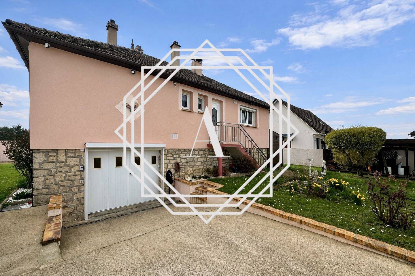 Maison à vendre, 105m², SAINT CREPIN IBOUVILLERS