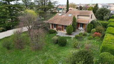 Villa à vendre 415 000 € 6 pièces 5 chambres 135 m² 1 445 m² de terrain Montelier 26120