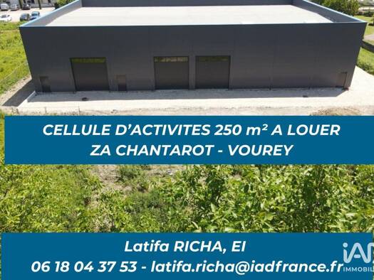 Local d'activités à louer 2 048 € 250 m² d'espace de stockage Vourey 38210
