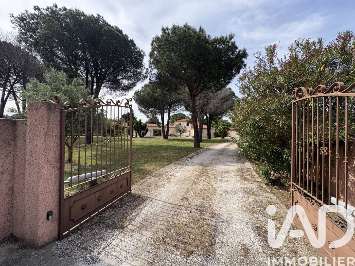 Maison à vendre, 254m², MONTESQUIEU DES ALBERES