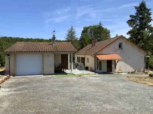 Pavillon à vendre 246 000 € 5 pièces 4 chambres 120 m² 3 600 m² de terrain Rancon 87290