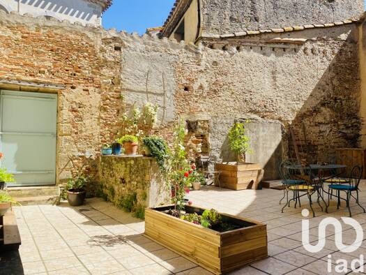 Maison à vendre 295 000 € 10 pièces 6 chambres 237 m² 70 m² de terrain Montréal 11290