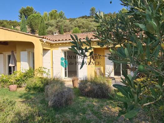 Maison de plain-pied à vendre 487 000 € 4 pièces 3 chambres 121 m² 1 015 m² de terrain Villeneuve les Avignon 30400