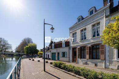 Maison à vendre 329 900 € 9 pièces 6 chambres 245 m² 335 m² de terrain Douai 59500