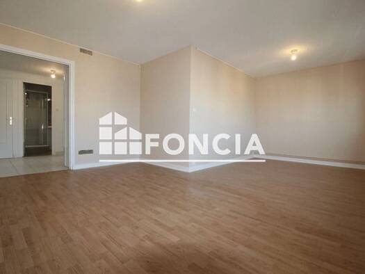 Appartement à louer 675 € 3 pièces 2 chambres 63,22 m² 4ème étage Mairie Fontaine 38600