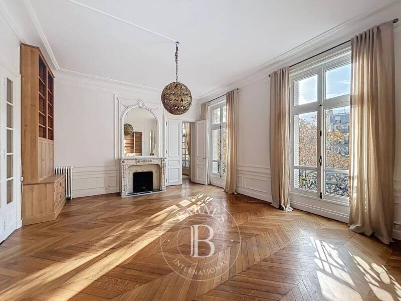 Maison à louer, 195m², PARIS 17E