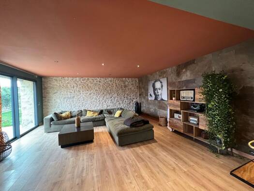 Maison à vendre 198 000 € 6 pièces 4 chambres 168 m² 1 132 m² de terrain Fresnay sur Sarthe 72130