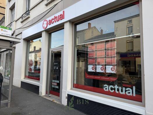 Local commercial à louer 1 210 € 100 m² de surface de vente Roanne 42300