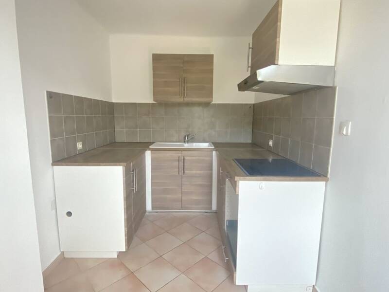 Maison à louer, 66m², MARSEILLE 12E