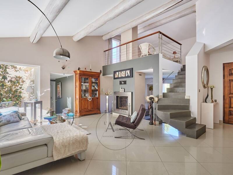 Maison à vendre, 220m², SIMIANE COLLONGUE