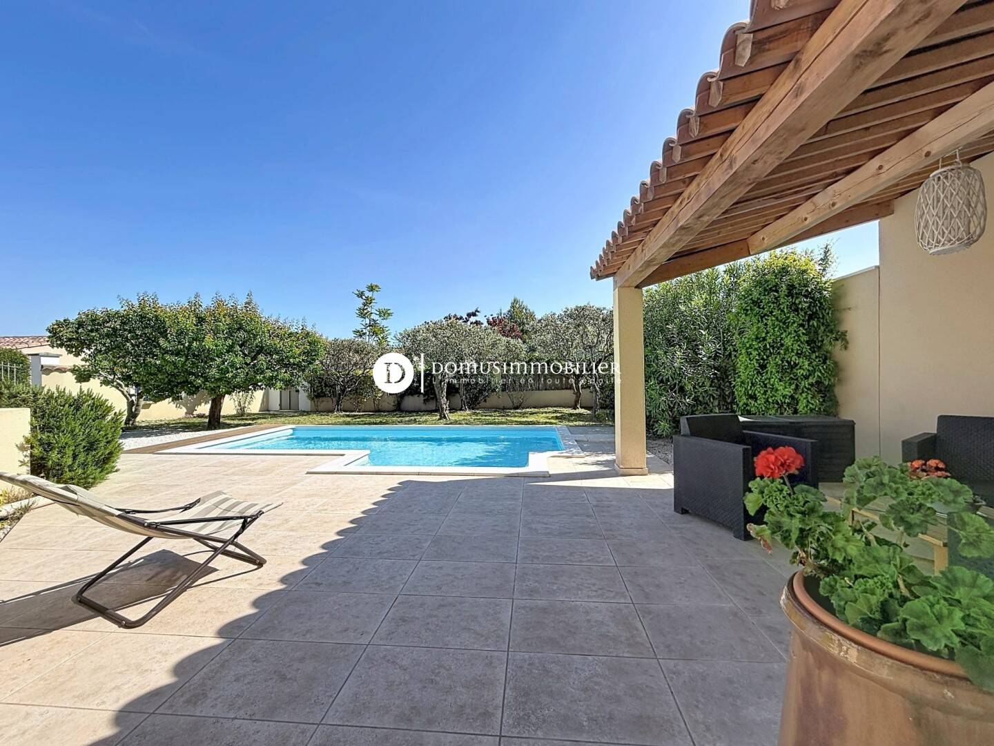 Maison à vendre, 145m², SAINT SATURNIN LES AVIGNON