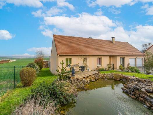 Maison de plain-pied à vendre 369 250 € 6 pièces 3 chambres 152,4 m² Saint-Clair-sur-Epte 95770