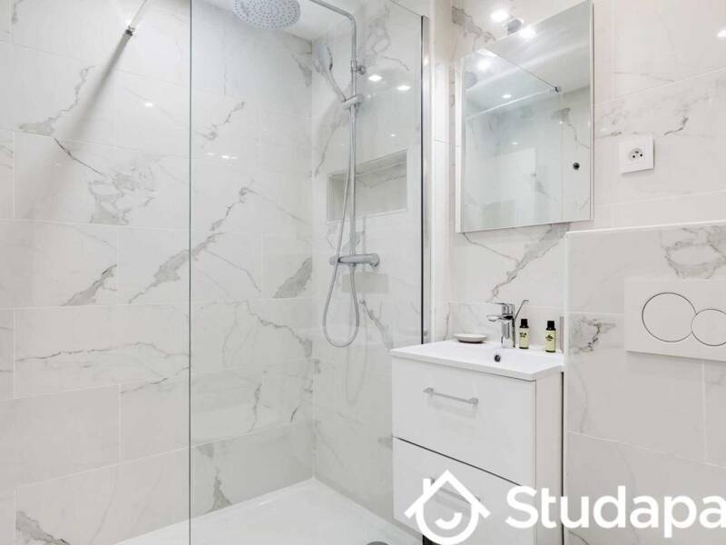 Maison à louer, 18m², PARIS 19E