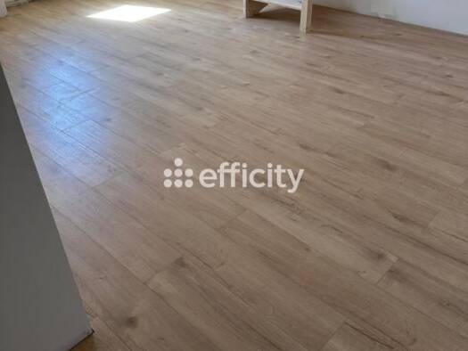 Duplex à vendre 209 000 € 3 pièces 2 chambres 60 m² Étage 2/2 Centre et Abords Roquevaire 13360