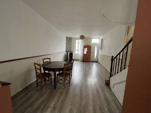 Maison à louer 722 € 4 pièces 2 chambres 69,6 m² Centre Ruelle-sur-Touvre 16600