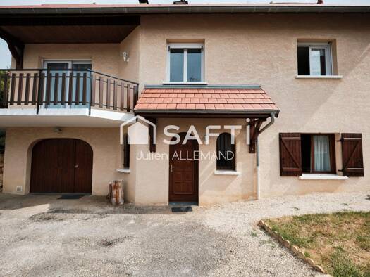 Maison à vendre 296 000 € 6 pièces 3 chambres 159 m² 804 m² de terrain Montmorot 39570