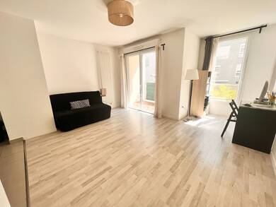 Appartement à vendre 214 000 € 3 pièces 2 chambres 65 m² Étage 1/8 Cergy 95800