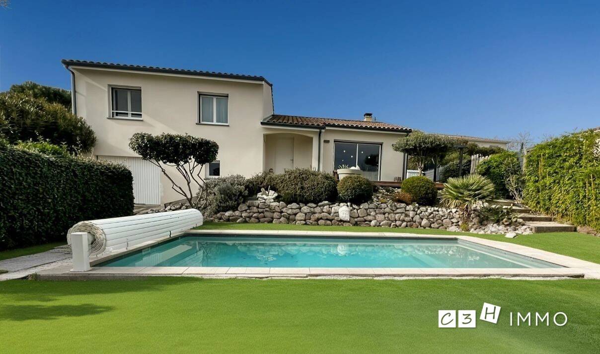 Maison à vendre, 131m², LAVERNOSE LACASSE