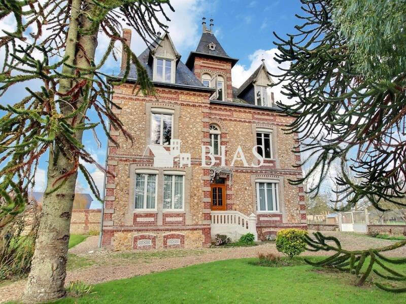 Maison à vendre, 300m², SAINT GEORGES DU VIEVRE