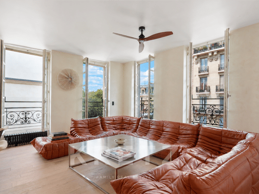 Appartement à vendre 1 350 000 € 3 pièces 2 chambres 77 m² Étage 3/6 Enfants Rouges Paris 3ème arrondissement 75003