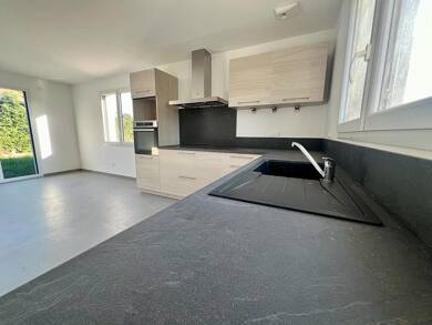 Maison à vendre - Neuf 375 000 € 4 pièces 3 chambres 100 m² 204 m² de terrain Beynost 01700