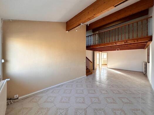 Appartement à vendre 120 000 € 3 pièces 2 chambres 111,1 m² Étage 1/1 École Paul Bert-Lycée Bernard Palissy Agen 47000