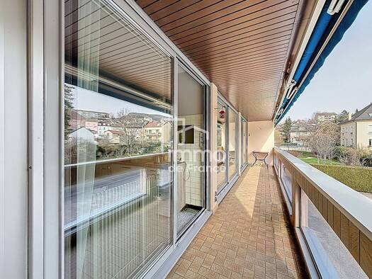 Appartement à vendre 232 000 € 5 pièces 3 chambres 138 m² Étage 1/4 Nierme et Geilles Oyonnax 01100