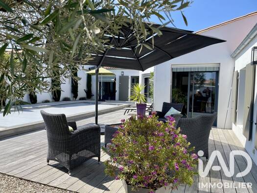 Maison à vendre 1 450 000 € 5 pièces 4 chambres 168 m² 543 m² de terrain La Flotte 17630