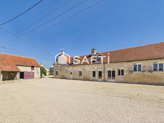 Ferme à vendre 426 000 € 8 pièces 4 chambres 260 m² 3 566 m² de terrain Sazilly 37220