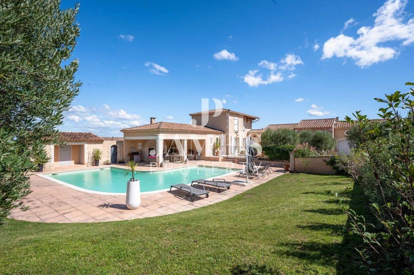 Maison à vendre, 0m², FONTVIEILLE