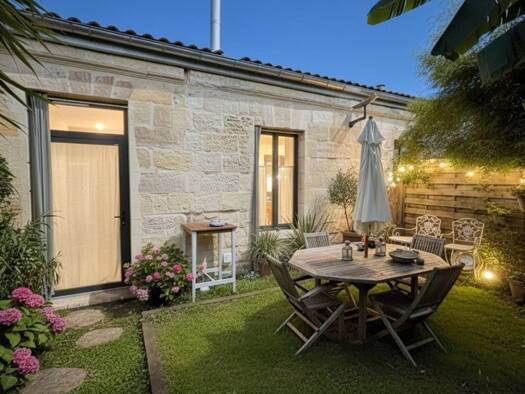 Appartement à vendre 298 000 € 2 pièces 1 chambre 51 m² RDC Centre ville Bordeaux 33000